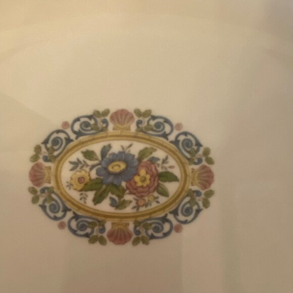 Wedgwood Runnymede Bone China Oval Serving Bowl Floral Shells England - Picture 6 of 7